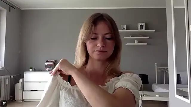 MillieShow on StripChat 