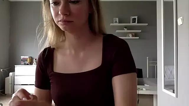 MillieShow on StripChat 