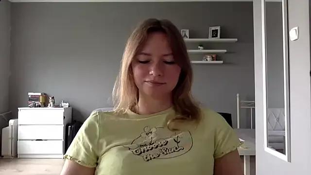 MillieShow on StripChat 