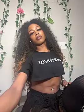 mismialove on StripChat 