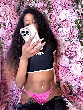 mismialove on StripChat 