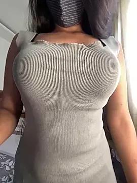 miss_lina on StripChat 