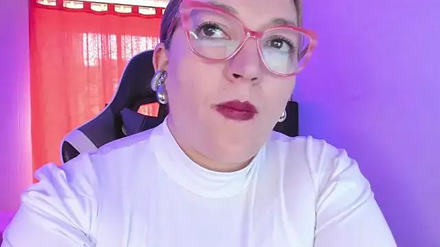 Naty_Mature_ on StripChat 