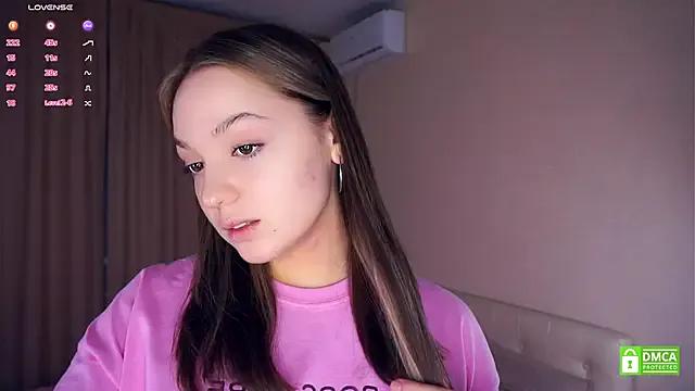 Freechat NguyetHankey on StripChat