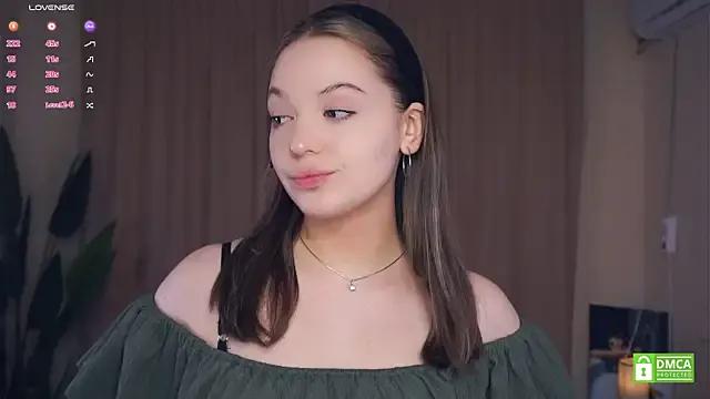 Freechat NguyetHankey on StripChat