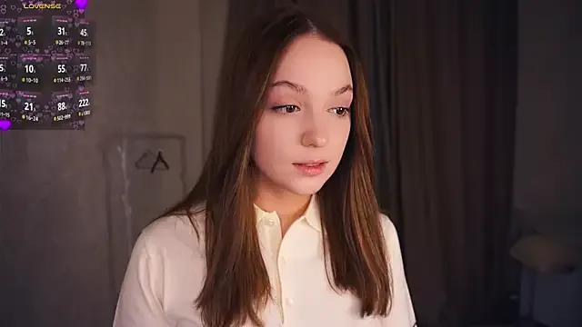 Freechat NguyetHankey on StripChat