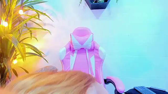 Freechat NicolleMonroe_ on StripChat