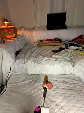 Sweet Ozge-SluttyScream69 wants you to fuck her body now Ozge-SluttyScream69 from StripChat