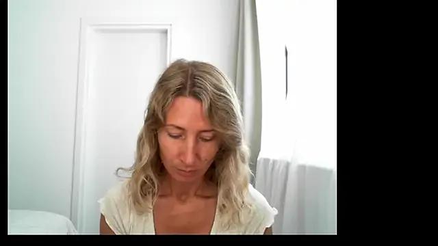 Explore StripChat's Paevoa Paevoa from StripChat