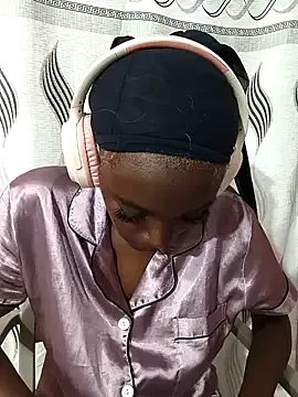 PetiteDoll_06 — happy 5 months preggo