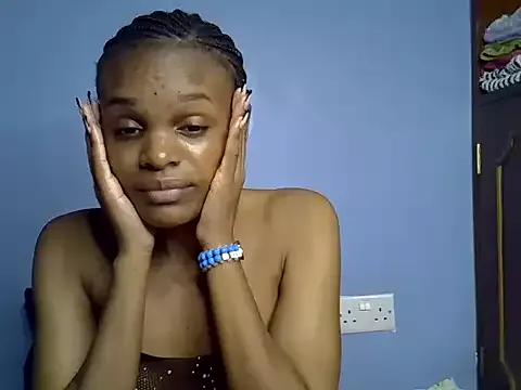 Queen_petite_ on StripChat 