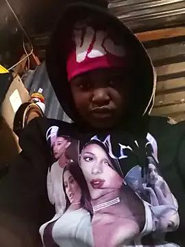QUEENSHYNESS on StripChat 