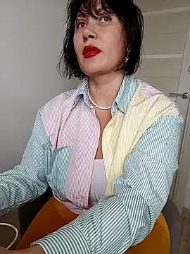 ROXOLANAA_SEXY on StripChat 