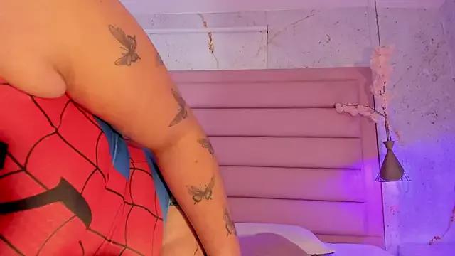 sabrinamilani on StripChat 