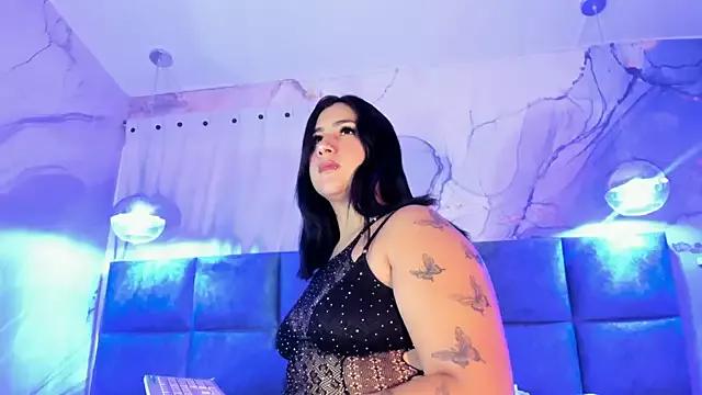 sabrinamilani on StripChat 