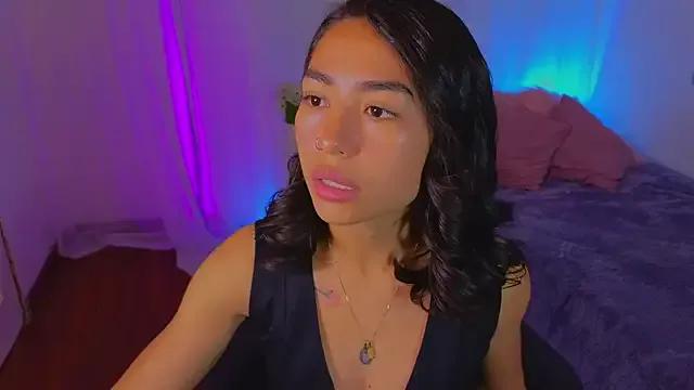 Freechat samantha_bss on StripChat