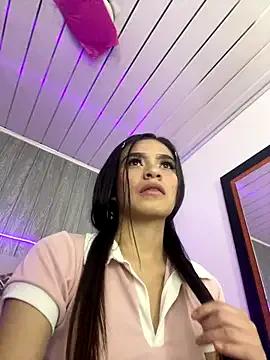 sara_candy75 on StripChat 