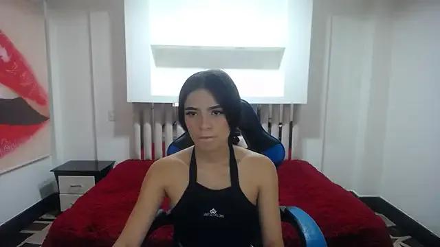 sara_candy75 on StripChat 