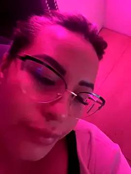 Hot Sexyyykloee wants you to fuck her body now sexyyykloee from StripChat