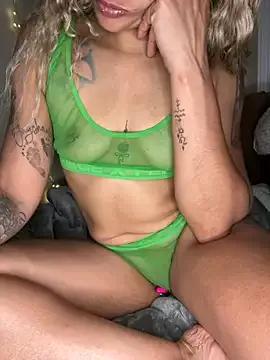 Shuggabutt on StripChat 
