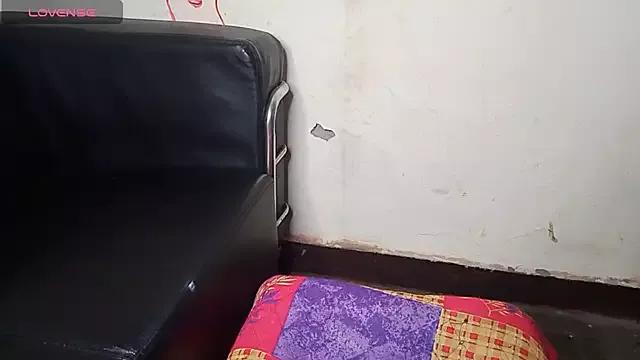 Freechat Silent_bdgirl on StripChat