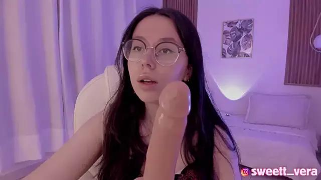 sweet_vera on StripChat 
