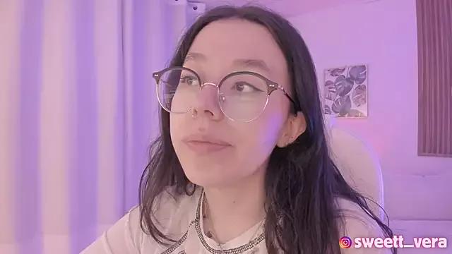 sweet_vera on StripChat 