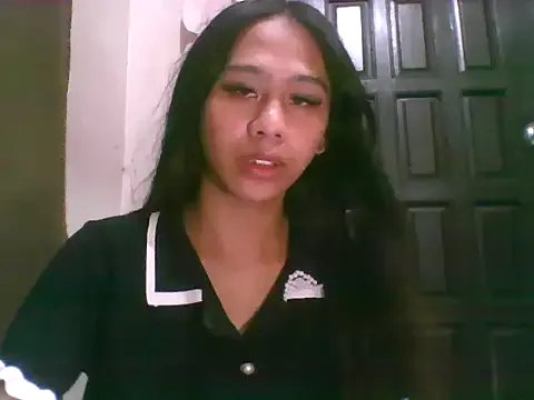 sweety_kyrah18 from StripChat