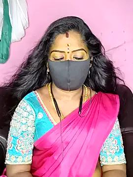 Freechat tamilammukuttyy on StripChat