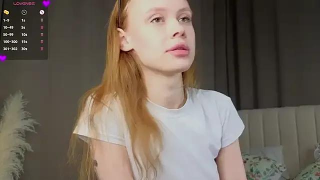 TaraSims on StripChat 