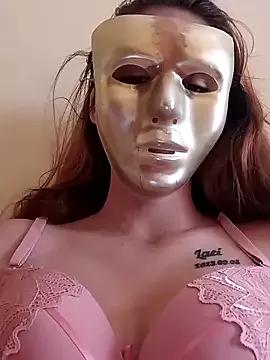 Themaskedgirl21 on StripChat 
