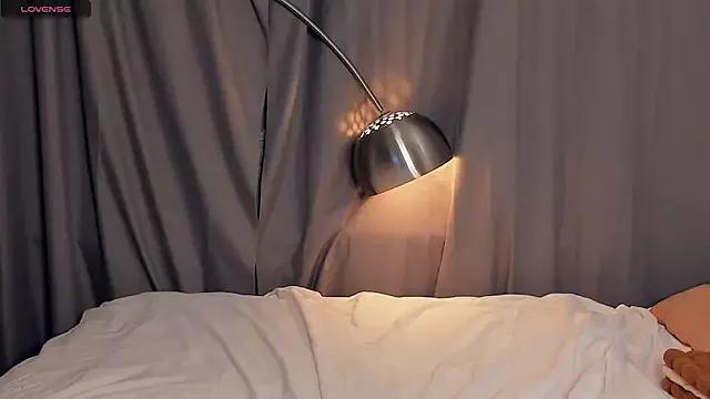 VedaSchulz on StripChat 