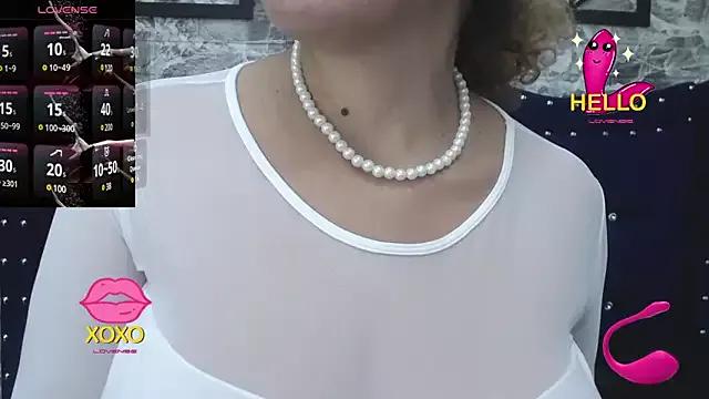 vickycute52 on StripChat 