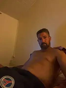 vinzz49 on StripChat 
