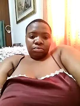 VoluptuousXX5 on StripChat 