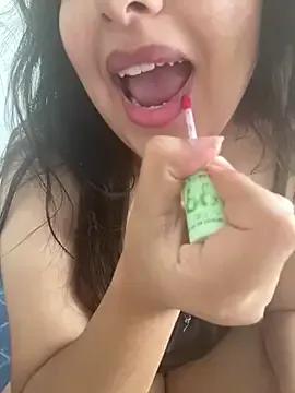 yassminsexy22 on StripChat 