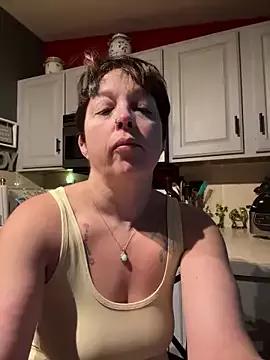 YogaHottie76 on StripChat 