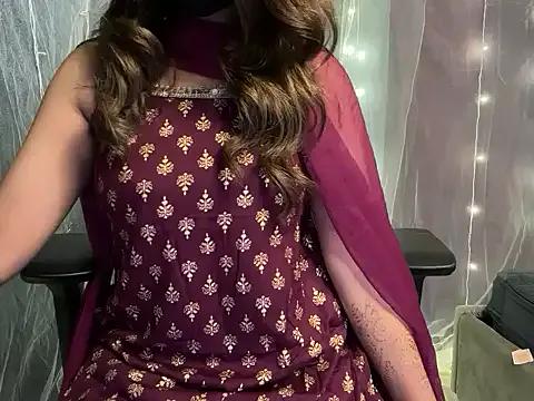 Watch StripChat's YoursSuku YoursSuku from StripChat