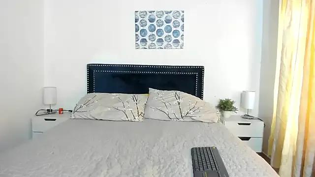 Watch StripChat's ZulyMichels ZulyMichels from StripChat